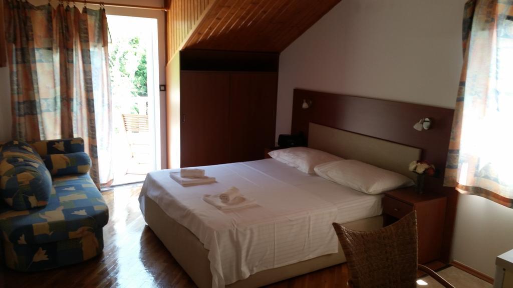 Apartments Vile Holiday Živogošće الغرفة الصورة